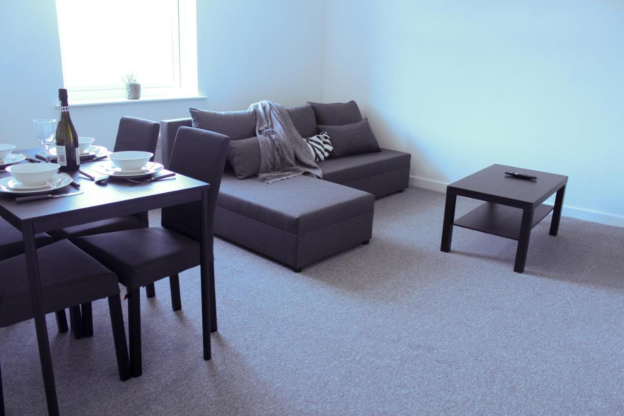 Stylish 1Br Apartment In The Heart Of Heywood Exterior photo
